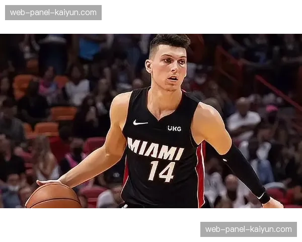 沙尔克04赛前发布伤病报告，两名主力防守球员出战成疑